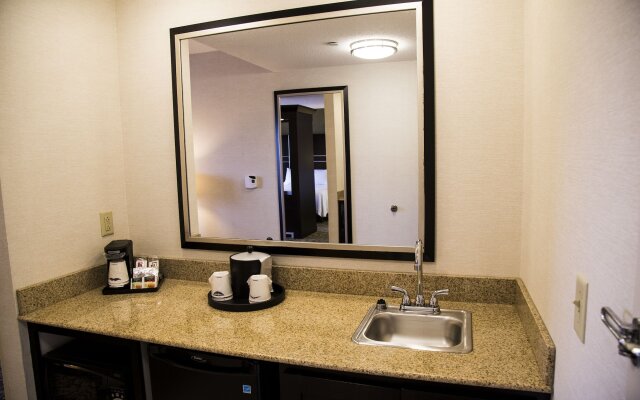 Hampton Inn & Suites Sharon, PA