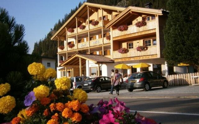 Monti Pallidi Bed and Breakfast Apartments