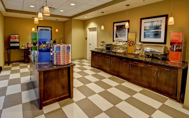 Hampton Inn & Suites Rochester/Henrietta