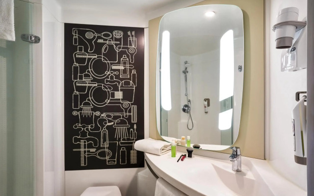 NH Barcelona Entenza