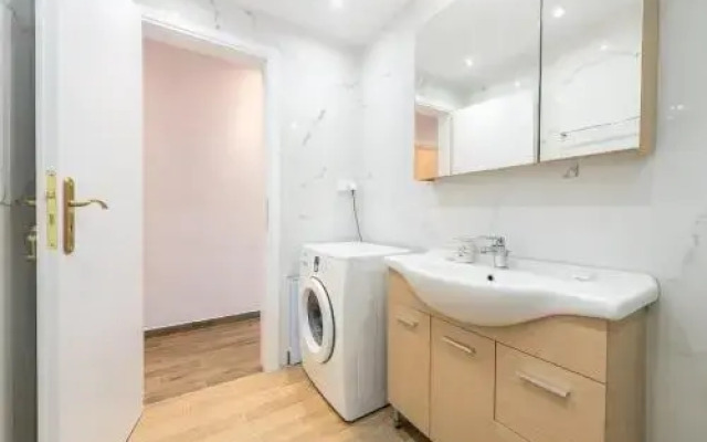 Glyfada Glass-Walled Designed Apt