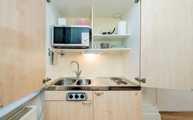 24 43 Stunning Studio in Notting Hill