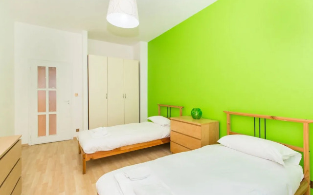 Mm Dante Colorful Apartment