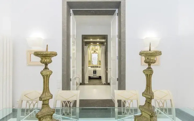 Valencia Luxury Palace Apartment