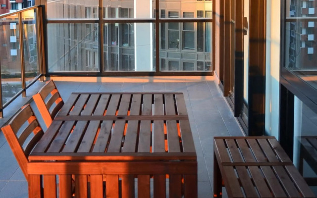 Wentworth Point Oversized balcony view apartment