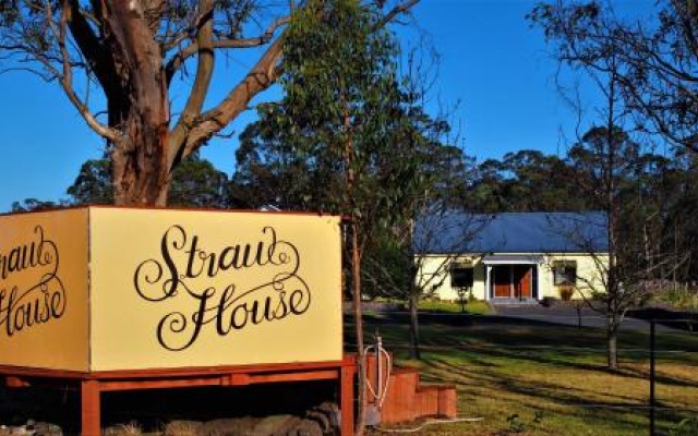 Straw House B and B — 3-star hotel in Dalveen
