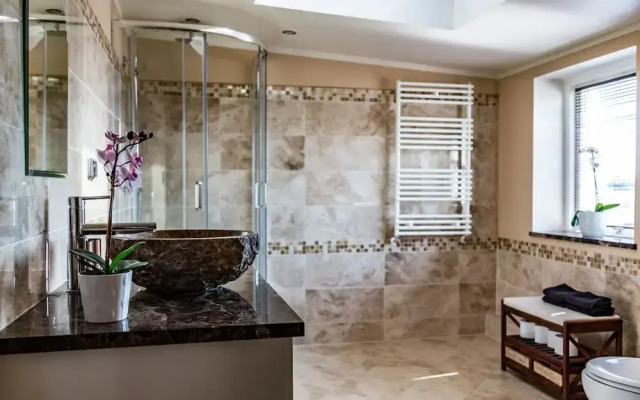 SG Apartments
