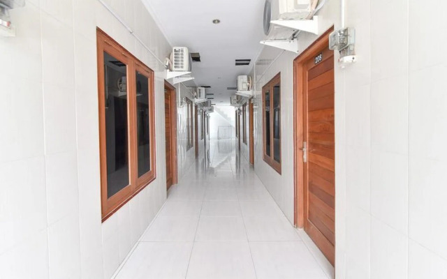 RedDoorz Near Balangan Beach Bali