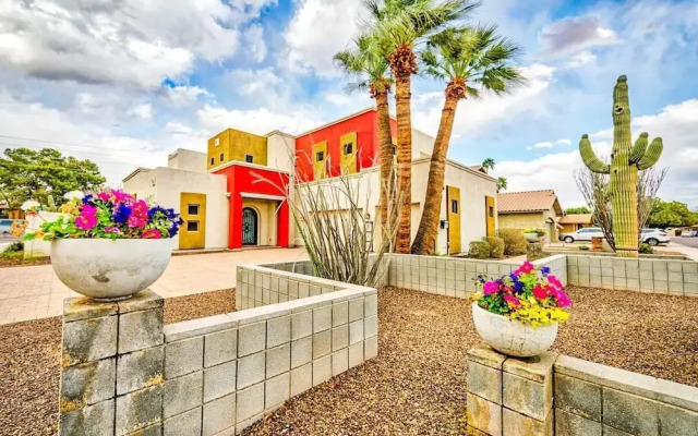 Pueblo Viejo by AvantStay | 5min Drive to Old Town - Sleeps 14