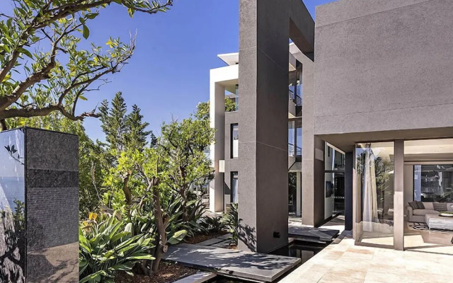 Moondance Villa & Suites