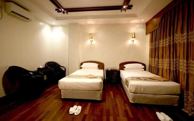 Famous Hotel Bagan