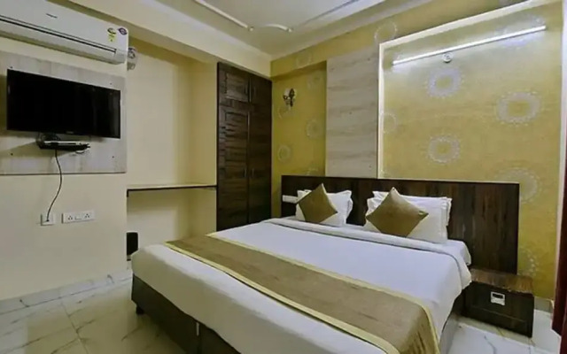 Fabhotel Sky Heights