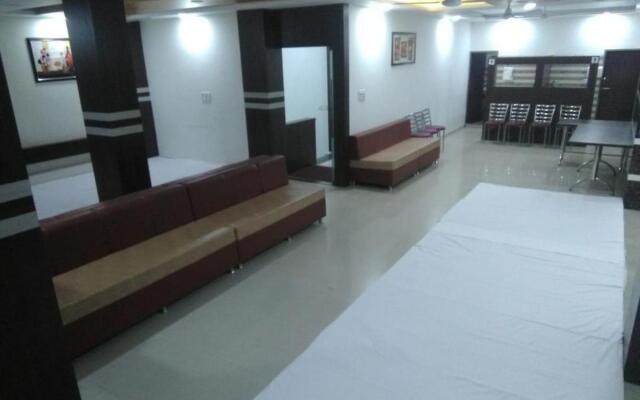 Vinayak Palace Hoshangabad