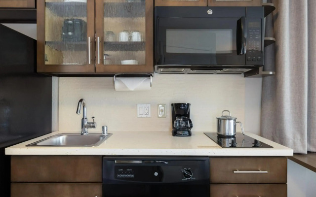 Candlewood Suites Anaheim - Resort Area by IHG