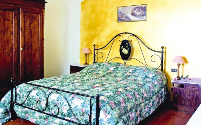 Estate in Montaione With Pool & Wine Tasting