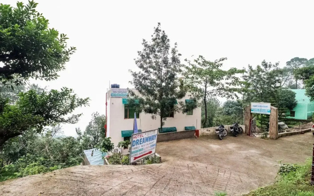 Hotel Dk Palace by OYO Rooms