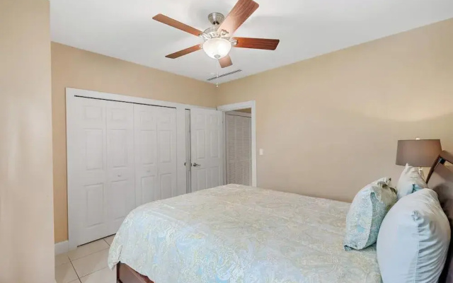 3BD Beauty in Coco - Have Coffee or Meals Overlooking Pool