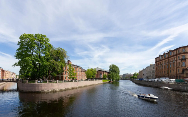 Апартаменты в центре Санкт-Петербурга на ул. Галерная, д.49