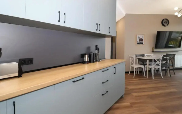 Luxurious 3br Apartment W Stunning Views