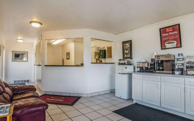 Ameri-Stay Inn & Suites