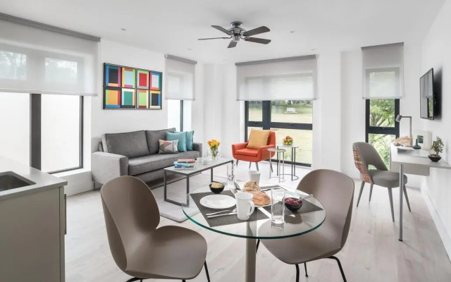 Q Square by Supercity Aparthotels