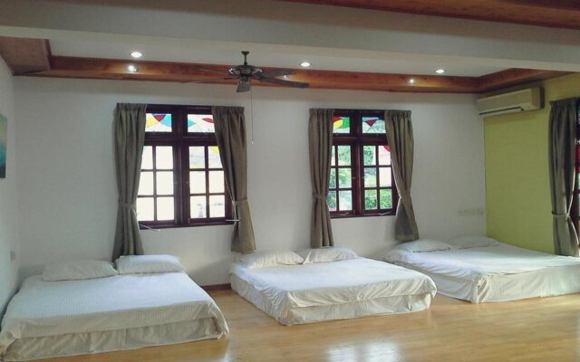 Baan Talay Homestay by the Beach