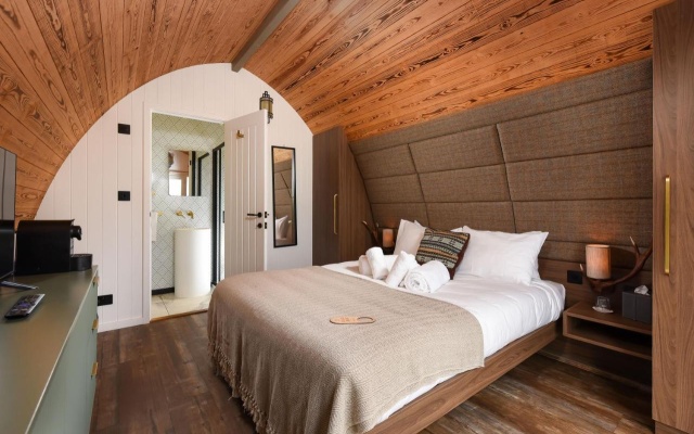 Bracken Hide Hotel