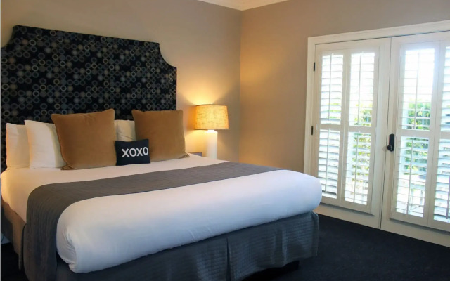 Bel Abri Napa Valley Inn