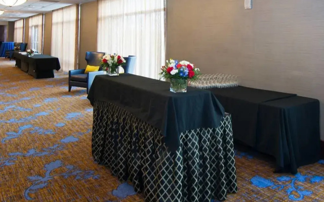 Courtyard Columbia Downtown at USC