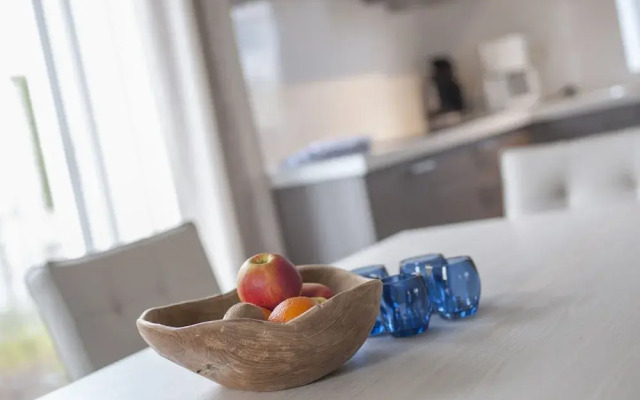 Restyled Villa With Dishwasher, Near the Beach