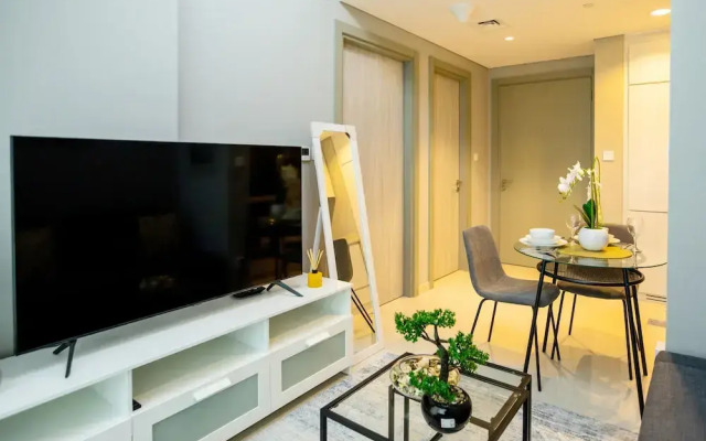 Tanin - Exquisite 1BR Apt in Zada Tower with Canal Views