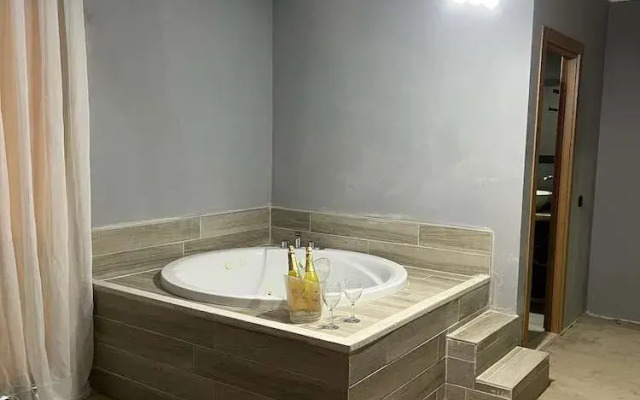Si̇lva Deluxe Hotel