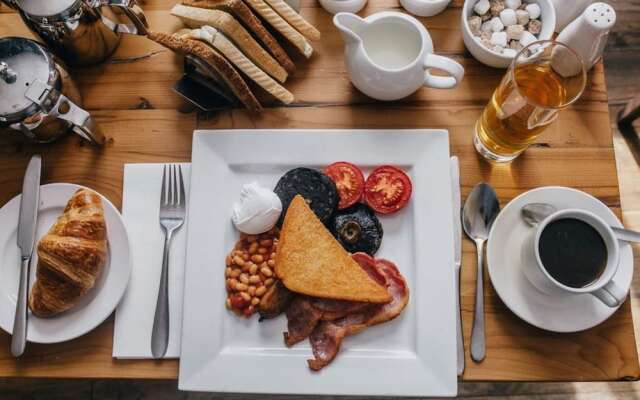 Duke Of Edinburgh Hotel