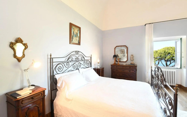 Ottavia Ancient Italian Villa Overlooking Capri