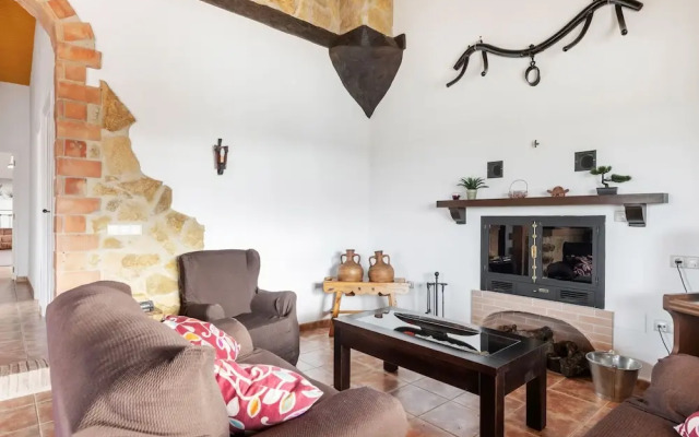 Quaint Holiday Home in Sevilla With Swimming Pool