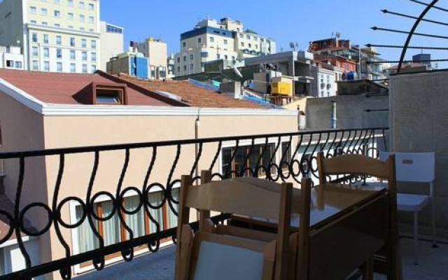 Feridiye 93 Suites