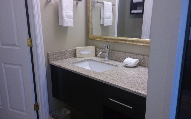 Staybridge Suites Columbus-Airport by IHG