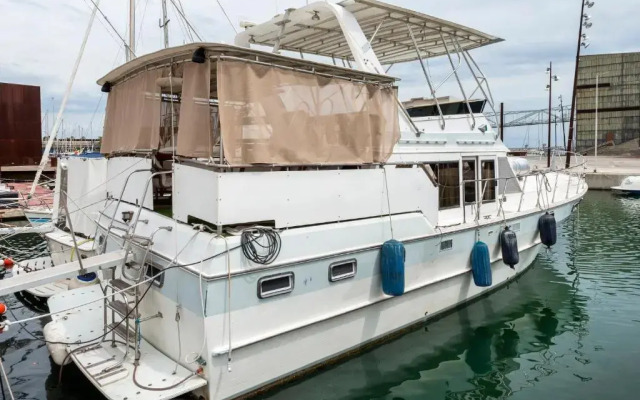 Boat Accommodations Barcelona