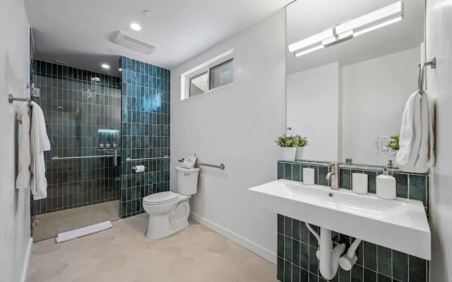 The Gower Street Bungalows by AvantStay