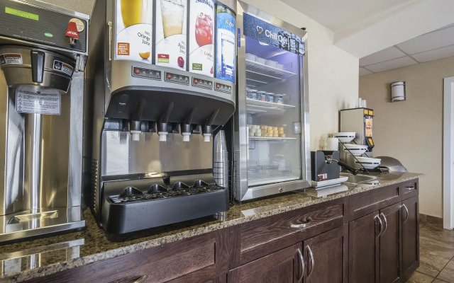 Comfort Inn And Suites Edson