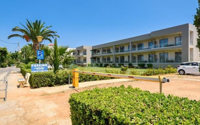 Marino's Beach Hotel Apartments
