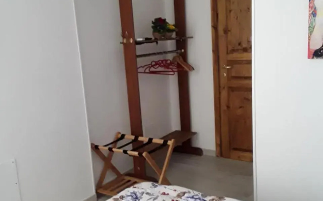 La Casetta Di Giucci Bed And Breakfast - Hotel in 因佩里亚 - Photo 5
