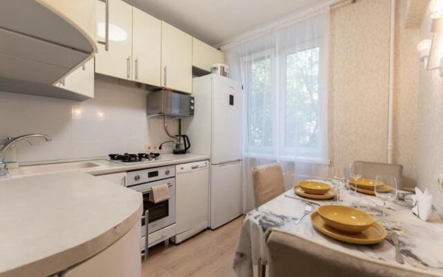 Apartments on Rechniko street 26 building 2