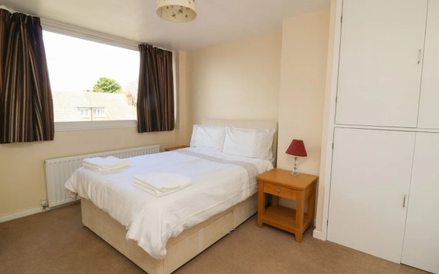 4 Ranby Drive