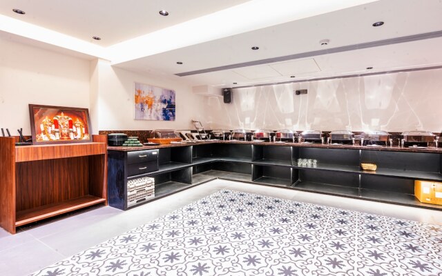 Treebo Premium Heritage Grand, Thane