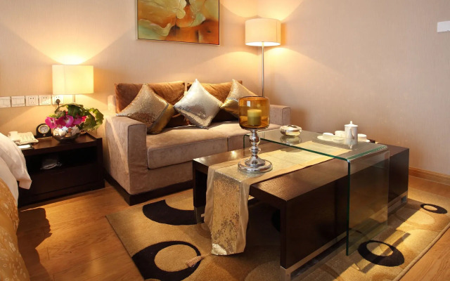 Noble Crown Hotel
