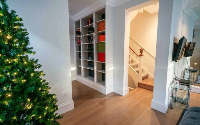 Spacious & Modern 3brs House in Central London