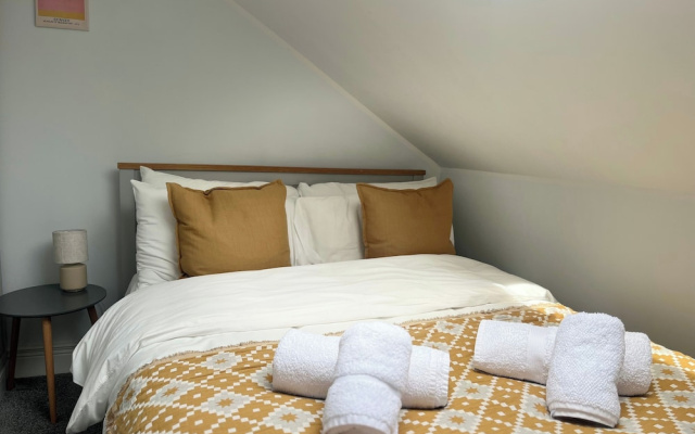 Cozy Belfast Apartment With 2 Bedrooms