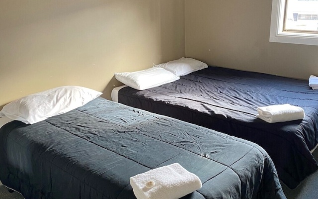 Australian Hotel Young – Guest Rooms – Young
