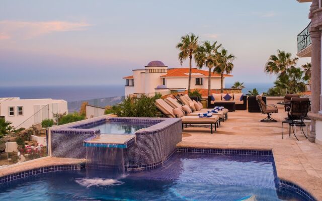 Spacious Cabo Villa Perfect for Large Groups: Villa Alegria